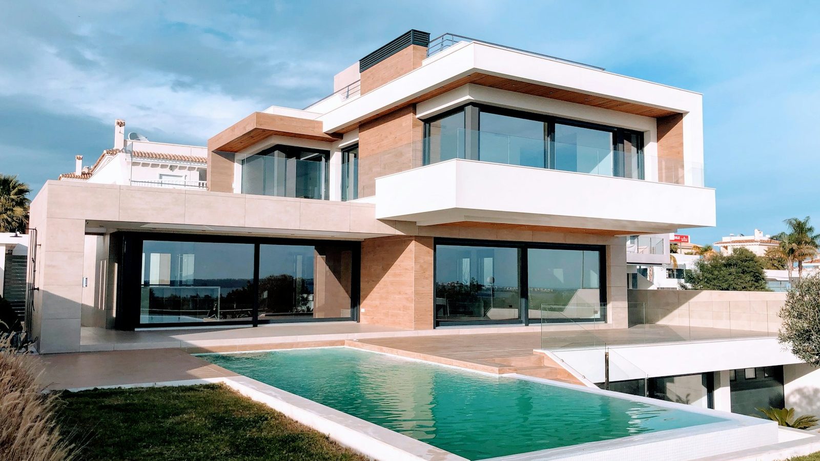 أرض سكنية للبيع في شاطئ القرم